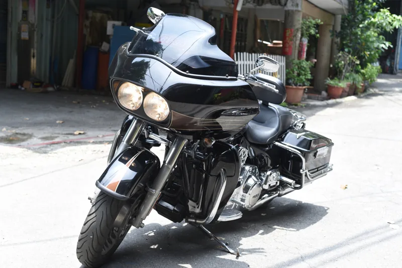 Harley-Davidson 哈雷 鯊魚頭 ROAD GLIDE