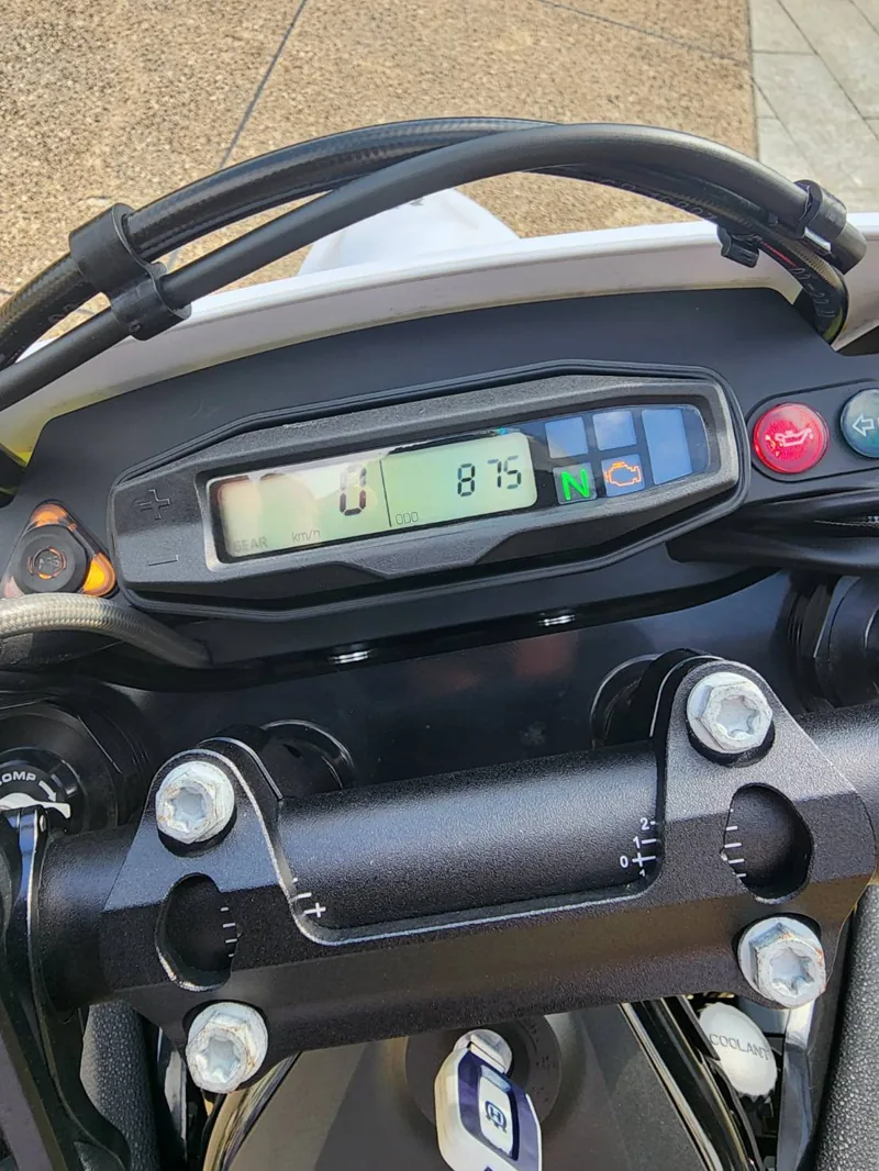 Husqvarna 701 Supermoto．第 2 張