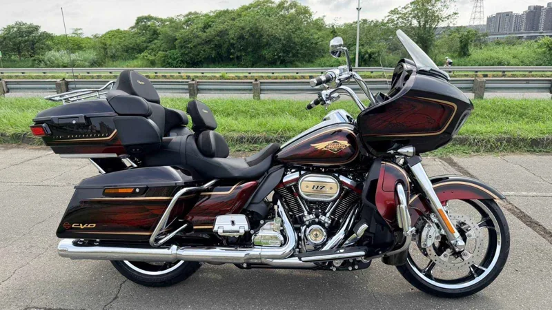 哈雷 120 週年 CVO Road Glide Limited Anniversary．第 1 張