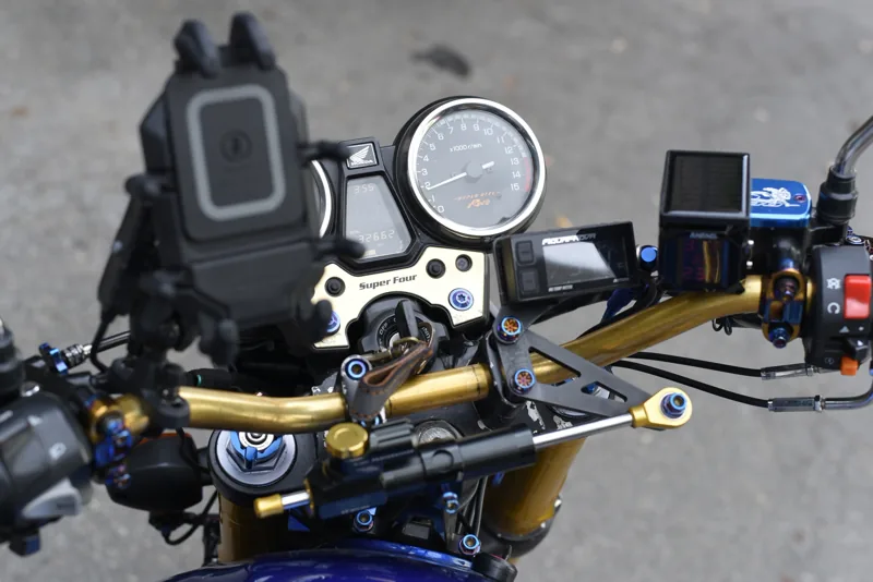 Honda 本田 CB400 Super Four NC42 噴射．第 2 張