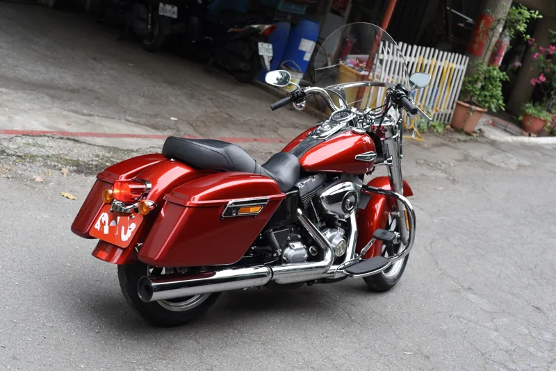 哈雷 Harley-Davidson DYNA FLD 小路王．第 4 張