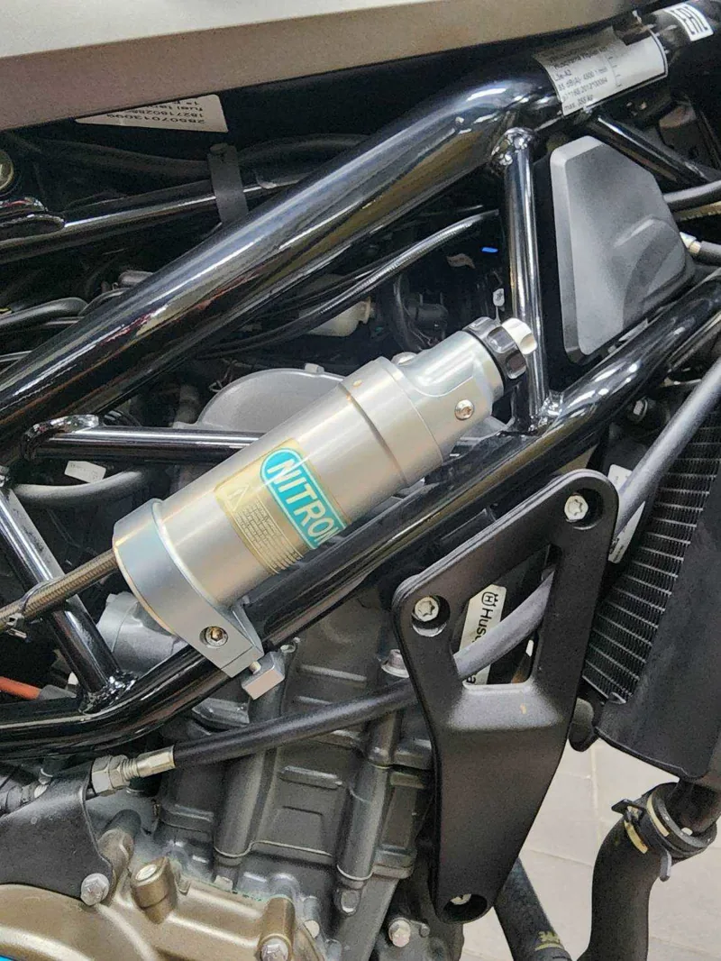 2018 Husqvarna Vitpilen 401 白箭401｜奧地利製．第 4 張