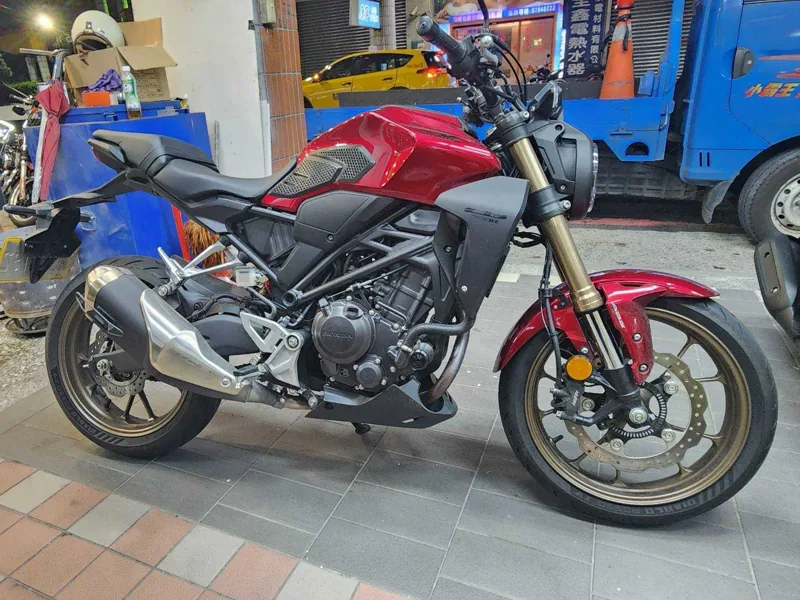 honda 本田 CB300R 有檔顯 滑離