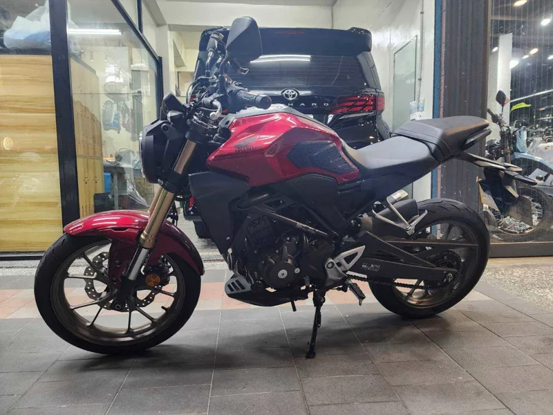 honda 本田 CB300R 有檔顯 滑離．第 4 張
