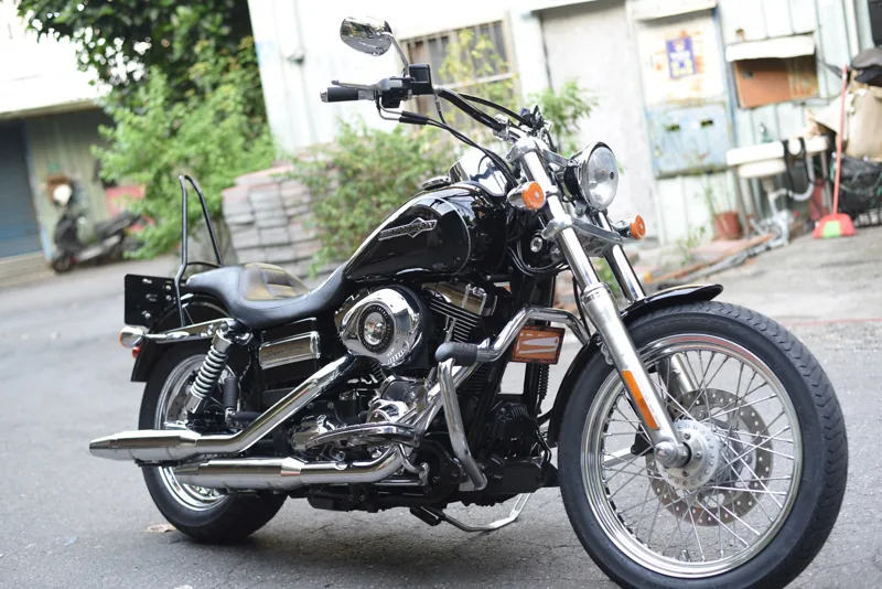 Harley-Davidson 哈雷 DYNA FXDC