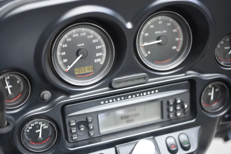 Harley-Davidson 哈雷 Touring FLHTCU 牛頭 豪華版．第 5 張