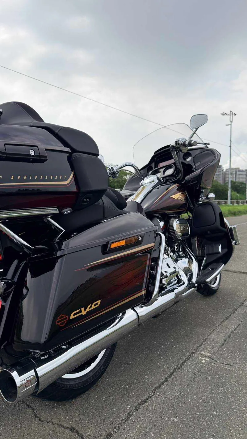 哈雷 120 週年 CVO Road Glide Limited Anniversary．第 10 張